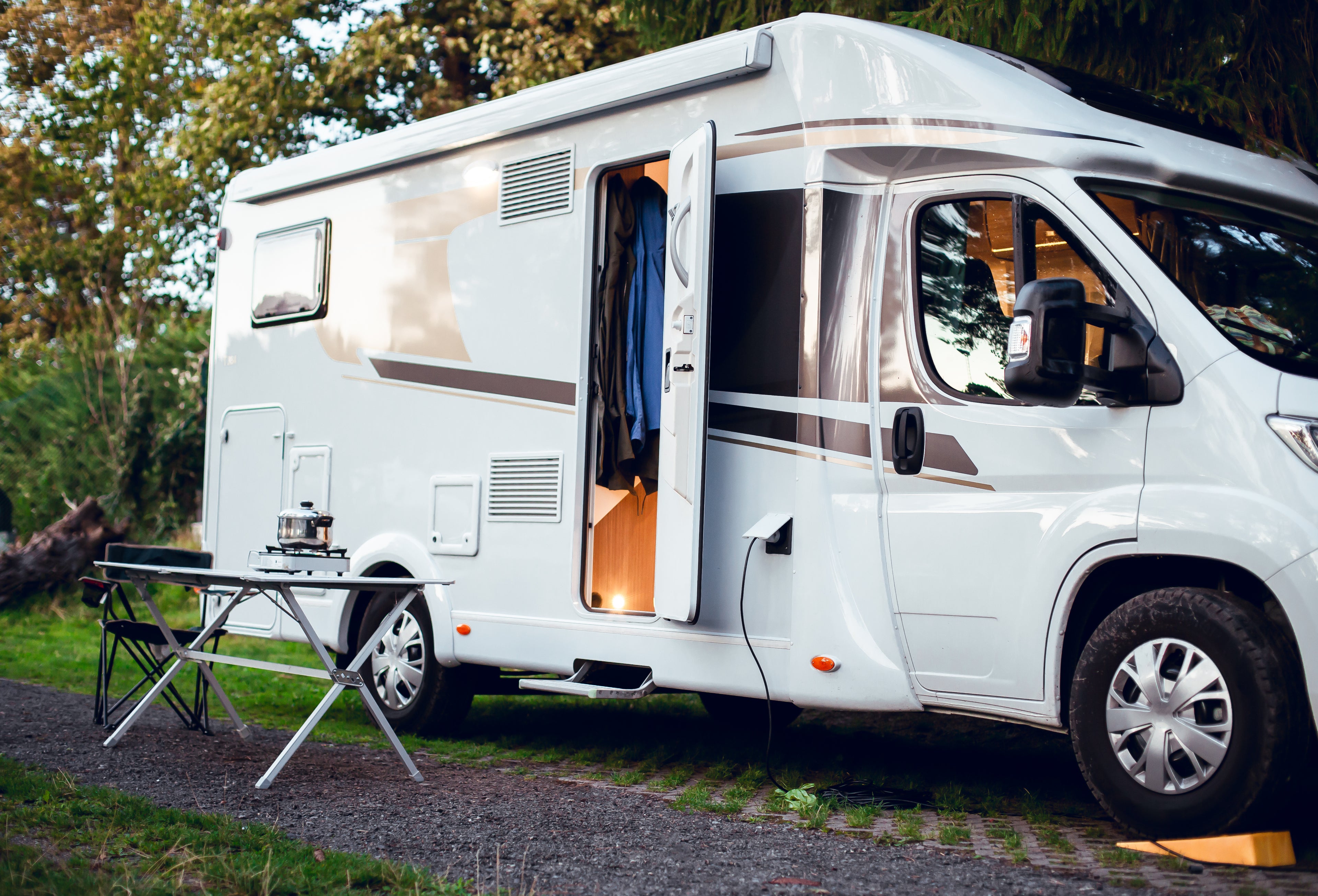 Camper auf Campingplatz
