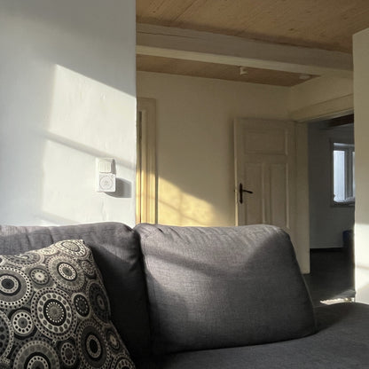 sonsor in Ferienwohnung an Steckdose